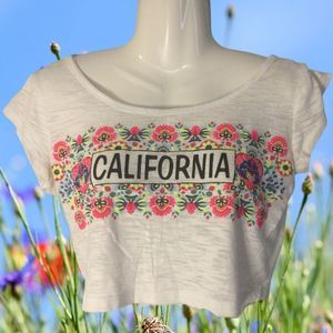 Wet Seal Short Sleeve Top